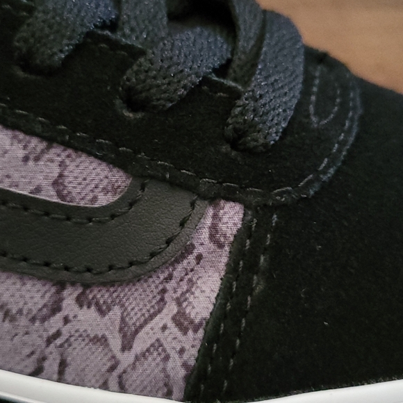 CLEARANCE!! Size 8 Vans Ward DX Black Snake - Picture 7 of 11